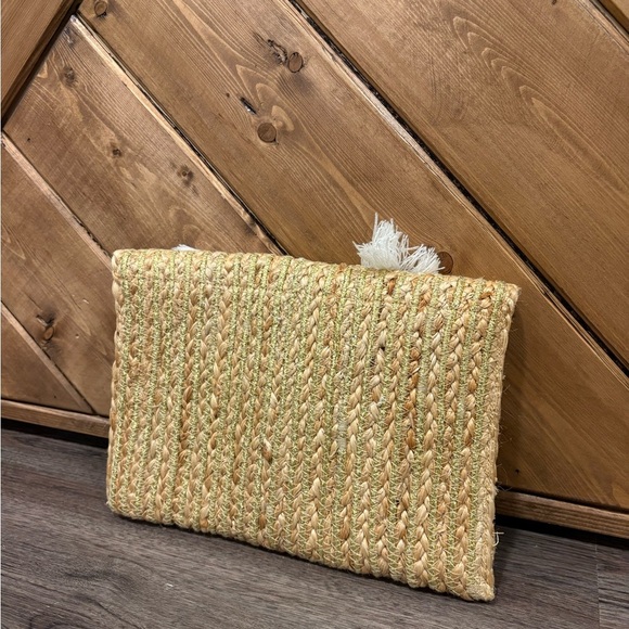 Mud Pie Jute Clutch With Tassels - Picture 4 of 6